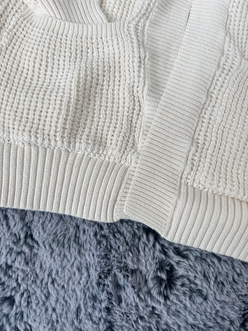Chunky Cream Open-Front Women's Sweater Cardigan - Picture 3 of 7